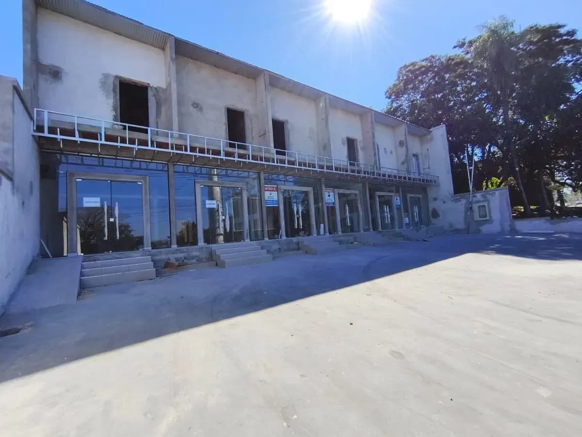 Local Comercial de 58.5m² en Alquiler en San Isidro, Lambaré - Image 4
