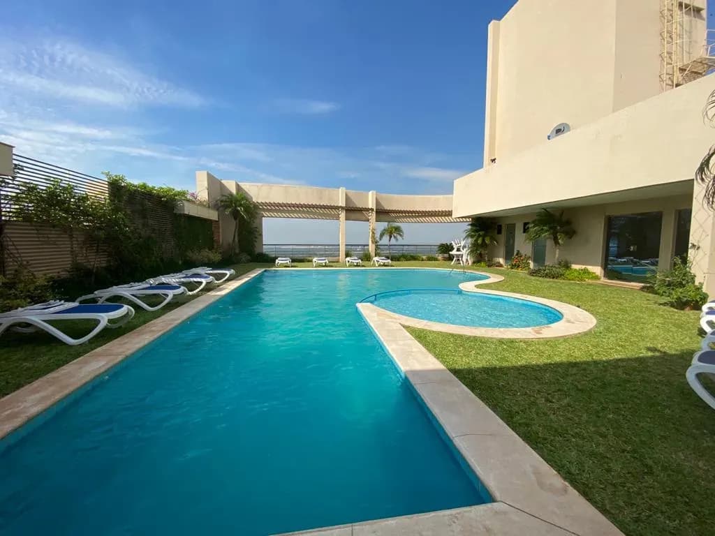 Apartamento de 3 dormitórios à venda em Ycuá Satí, Assunção