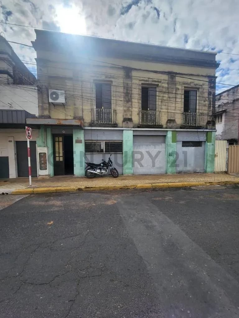 10-Bedroom House for Sale in La Encarnacion, Asunción