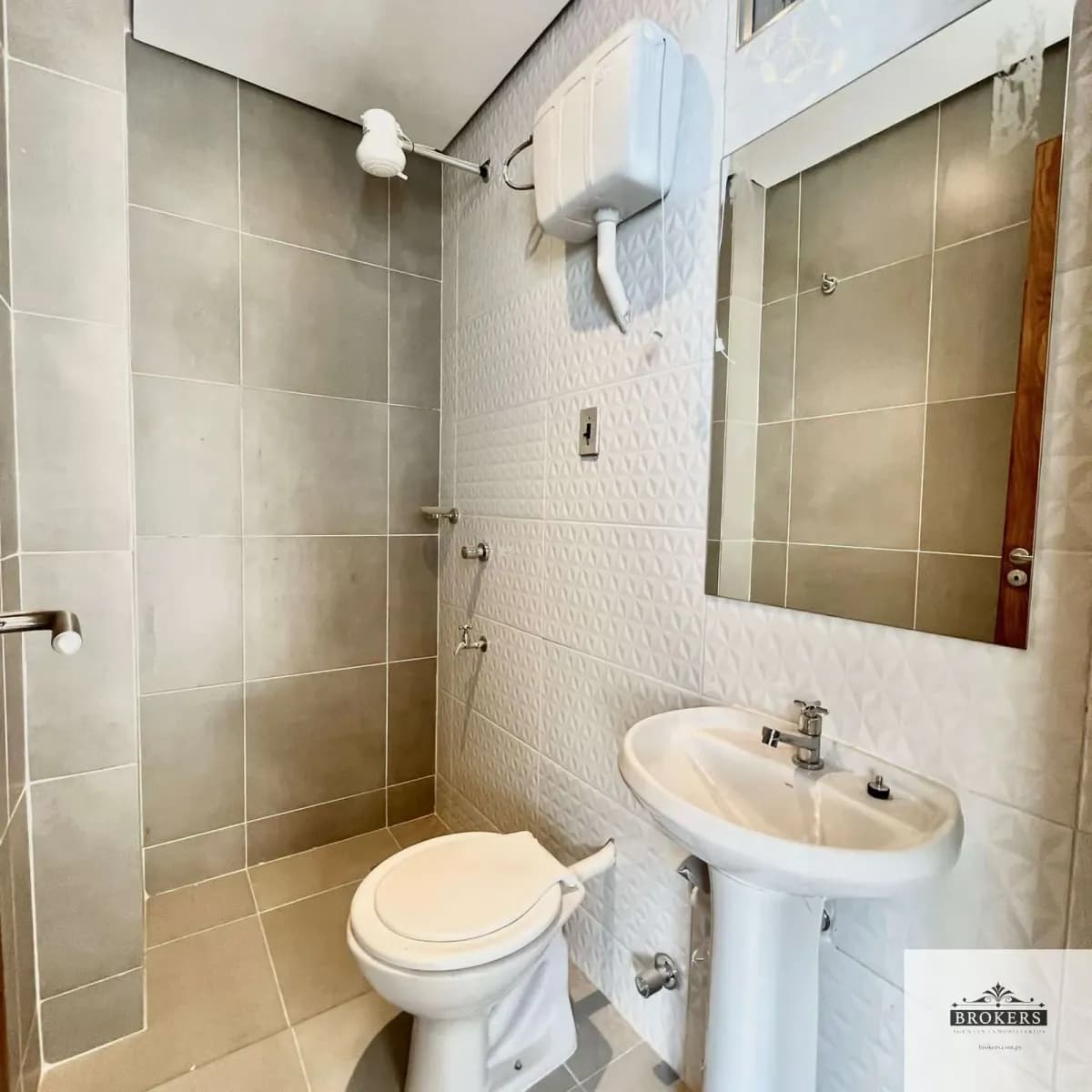 3-Bedroom Apartment for Sale in Jara, Lambaré - Image 15