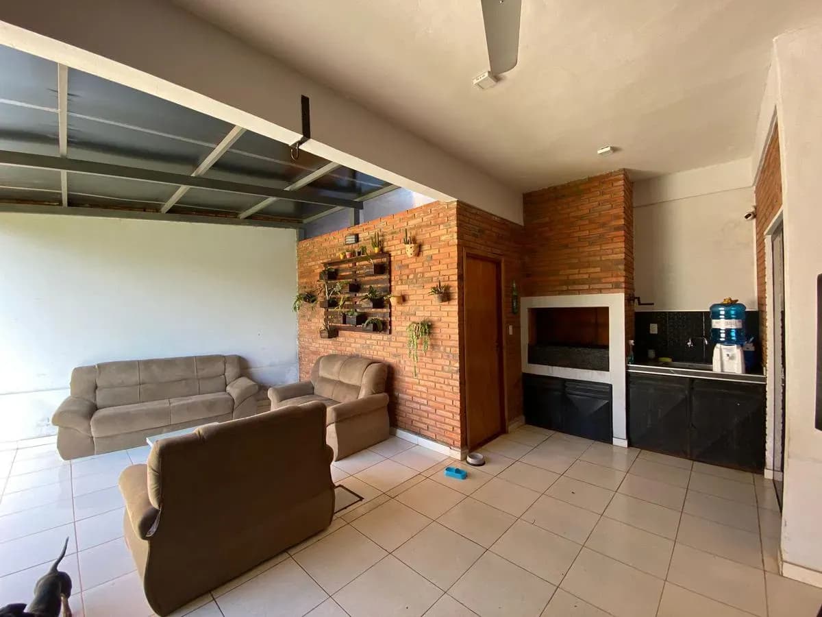 Casa de 3 dormitorios en Venta en Laurelty, Luque - Image 13