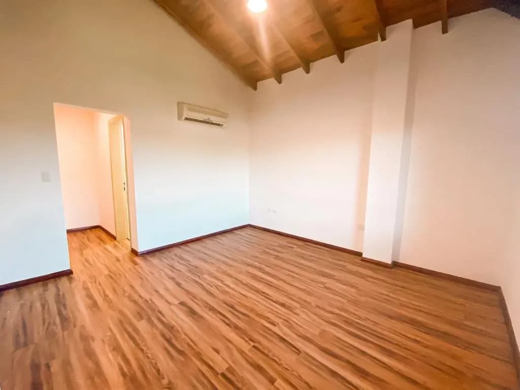 Departamento de 3 dormitorios en Alquiler en Recoleta, Asunción - Image 9
