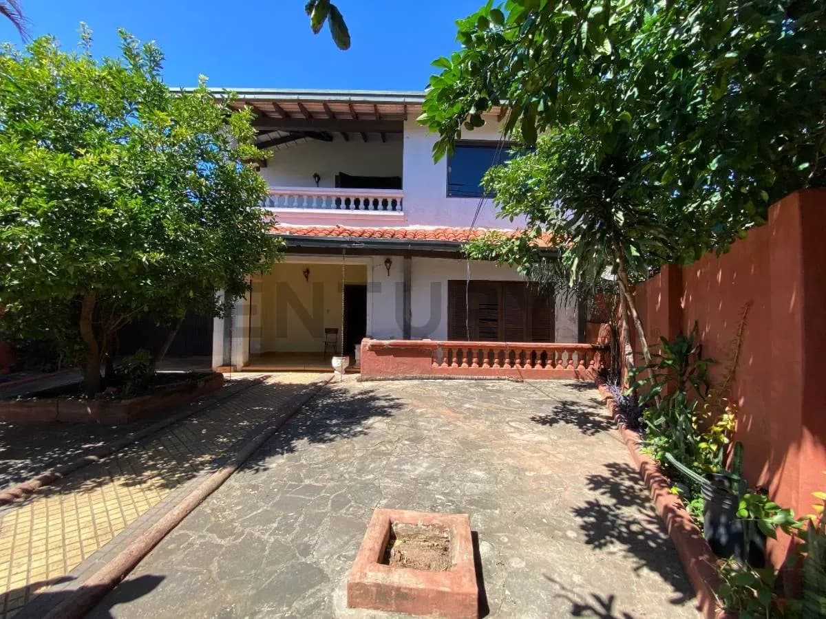House for Sale in Tacumbu, Asunción