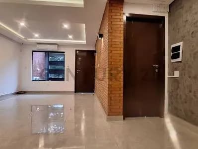 Casa de 4 dormitorios en Venta en Villa Ofelia, Fernando de la Mora - Image 2