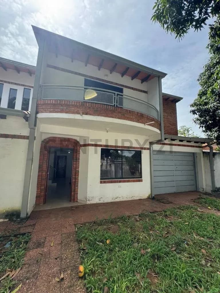 4-Bedroom House for Sale in Capiatá - Image 6