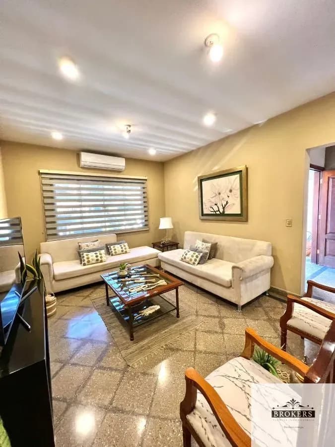 Escritório de 300m² à Venda em Vista Alegre, Lambaré - Image 3