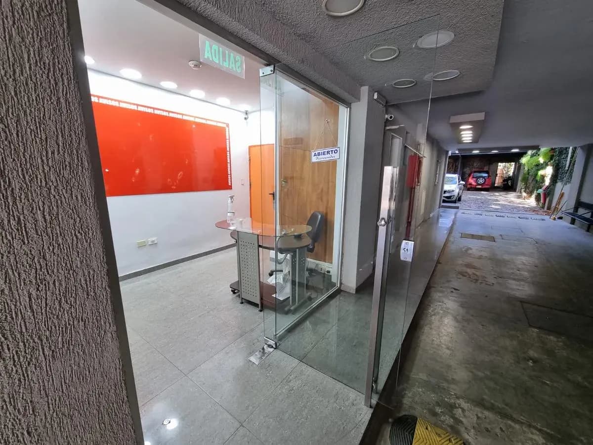 Office of 336m² for Rent in San Cristobal, Asunción - Image 18