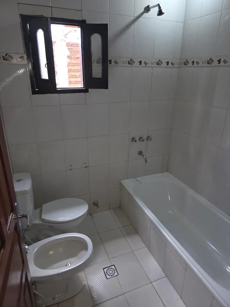 Commercial Space of 517.5m² for Sale in San Roque González, Encarnación - Image 6