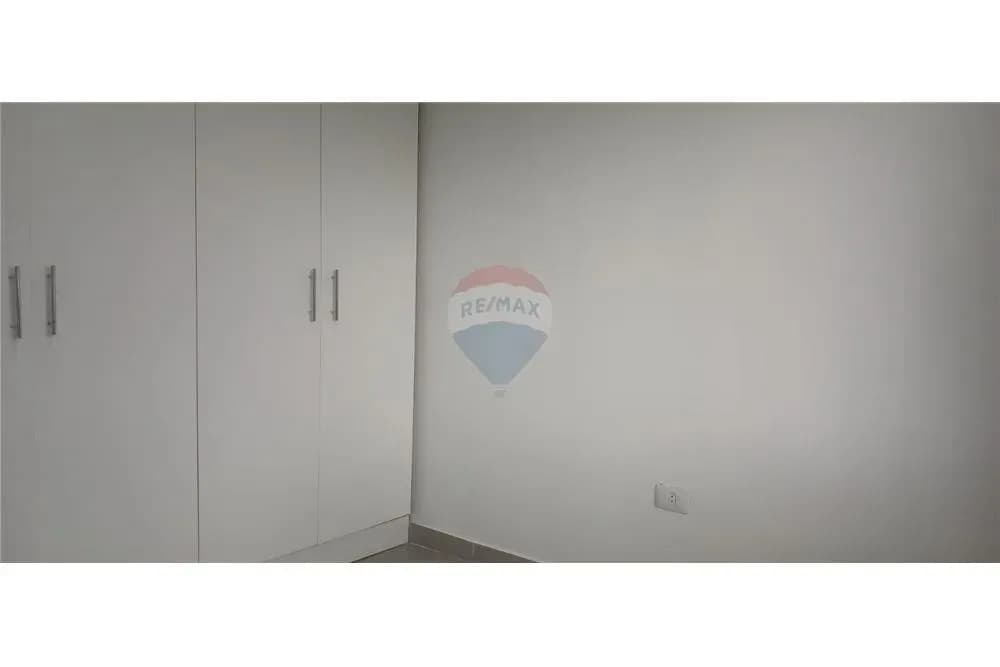 2-Bedroom Apartment for Sale in San Jorge, Mariano Roque Alonso - Image 11