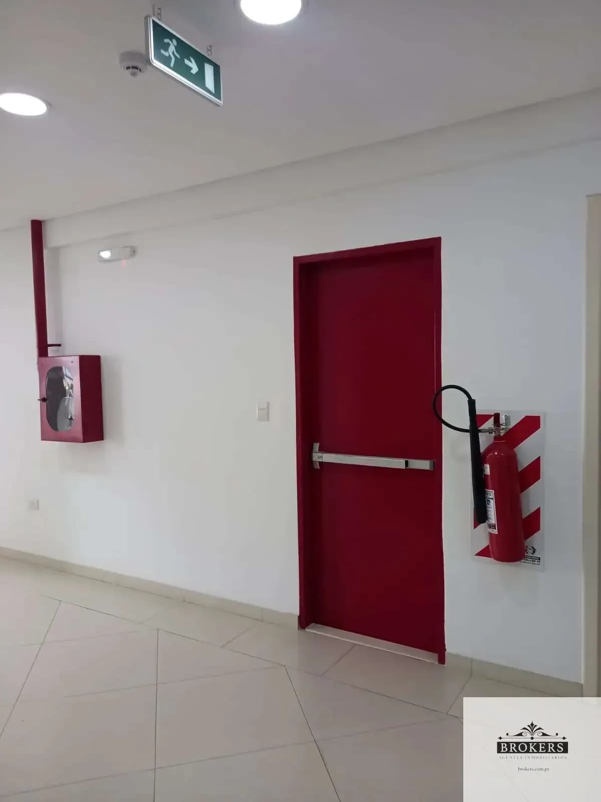 Oficina de 215m² en Alquiler en Villa Morra, Asunción - Image 9