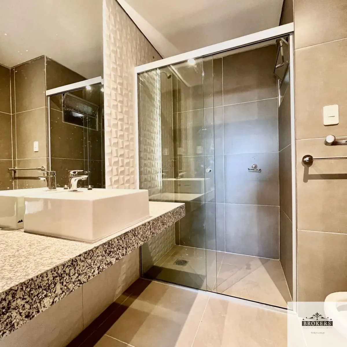 3-Bedroom Apartment for Sale in Jara, Asunción - Image 12