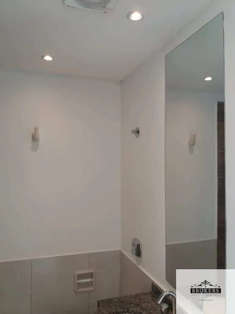 2-Bedroom Apartment for Rent in San Vicente, Asunción - Image 12