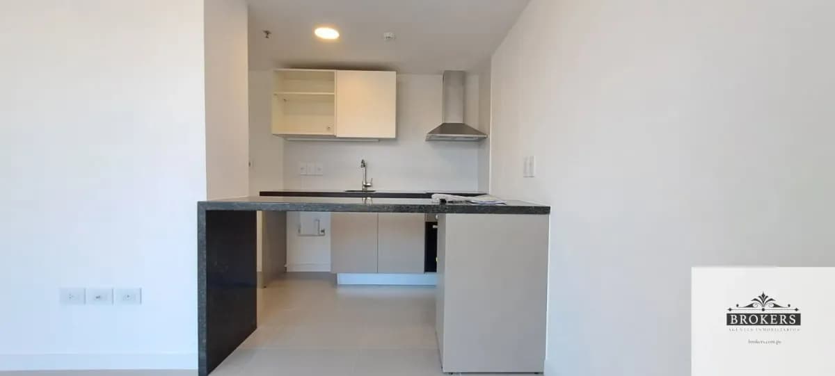 1-Bedroom Apartment for Sale in Jara, Asunción - Image 3