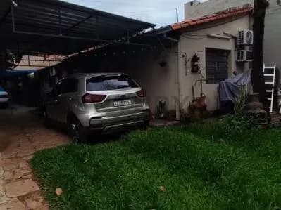 Casa de 4 dormitorios en Venta en San Jorge, Asunción - Image 2