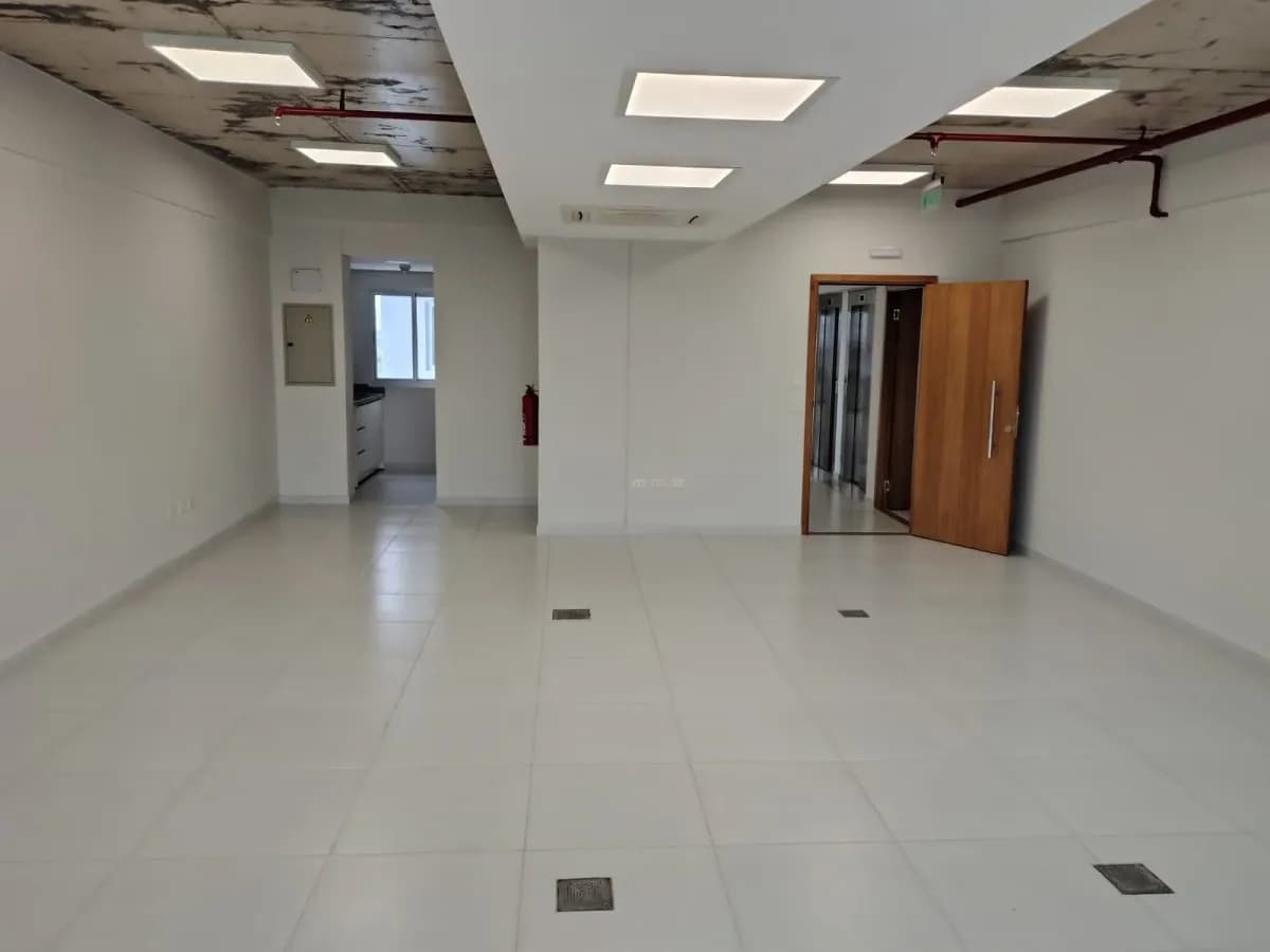 Office of 80m² for Rent in Mariscal López, Asunción