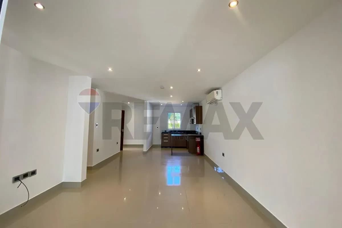 2-Bedroom House for Sale in Campo Grande, Luque - Image 11