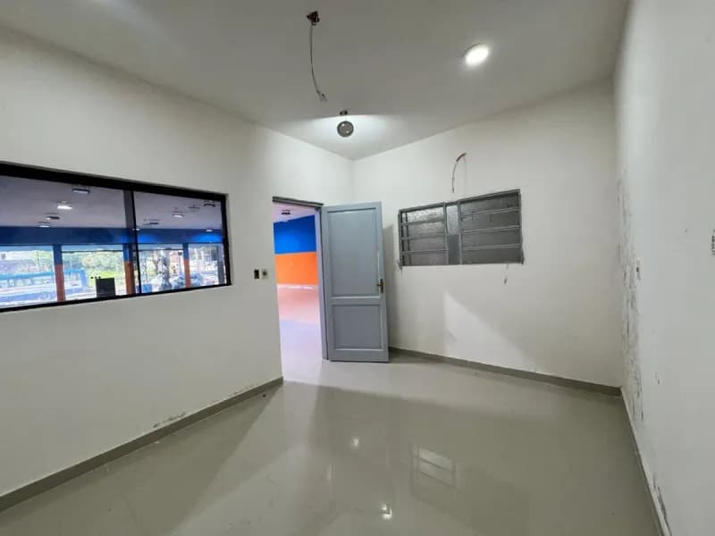 Espaço Comercial de 400m² para Aluguel em San Pablo, Assunção - Image 5
