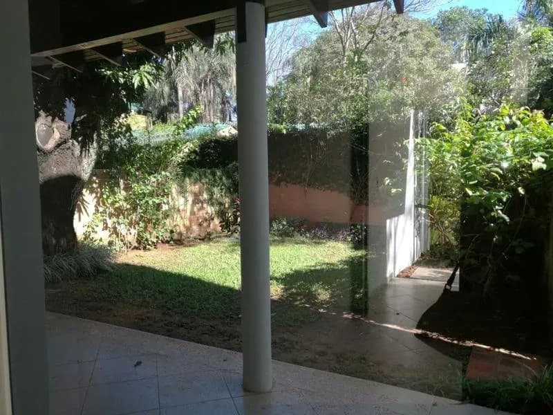 Casa de 2 dormitorios en Venta en Laguna Grande, Fernando de la Mora - Image 3