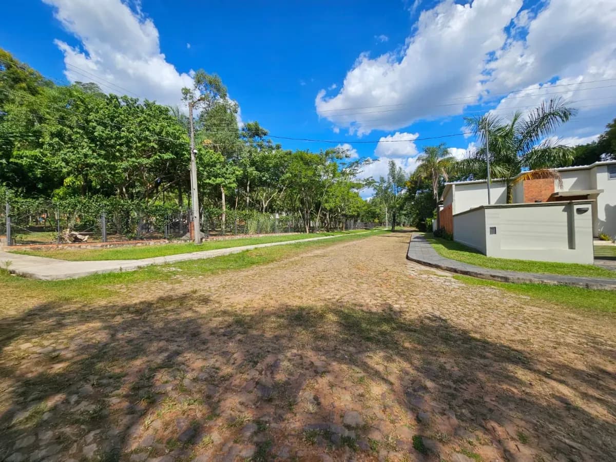 Terreno de 15.325m² à Venda em San Bernardino - Image 4