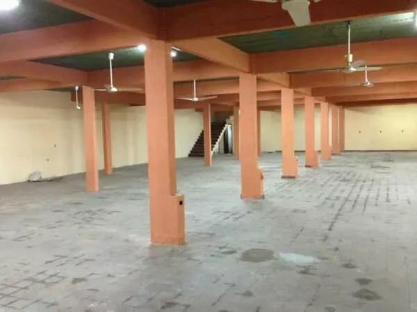Commercial Space of 1,000m² for Sale in San Vicente, Asunción - Image 2