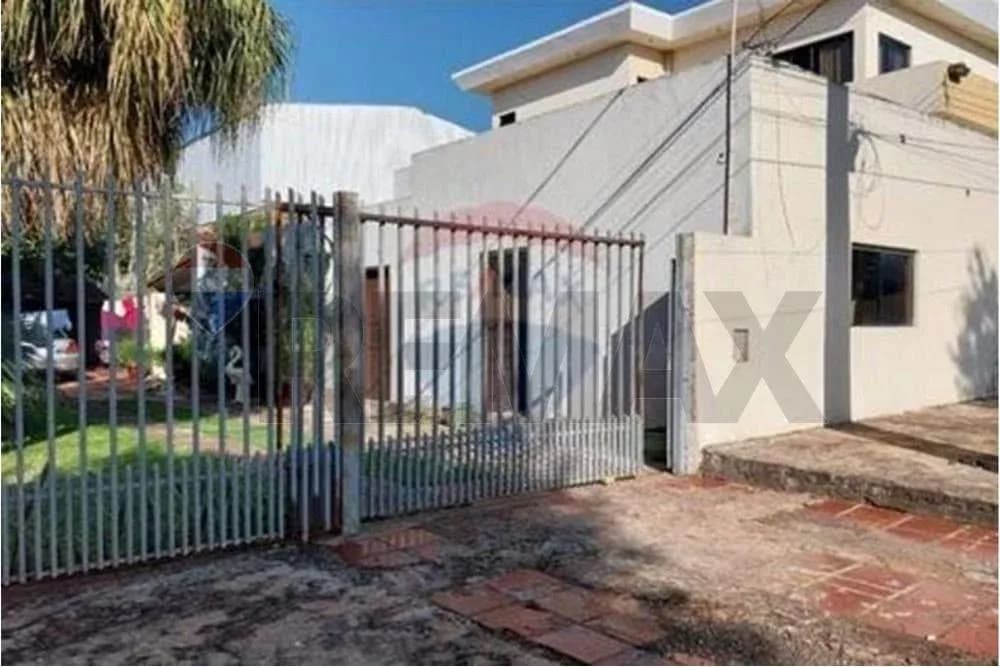 Casa de 4 dormitorios en Venta en Che la Reina, Ciudad del Este - Image 3