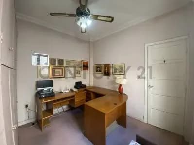 Departamento de 2 dormitorios en Venta en Centro, Montevideo - Image 4