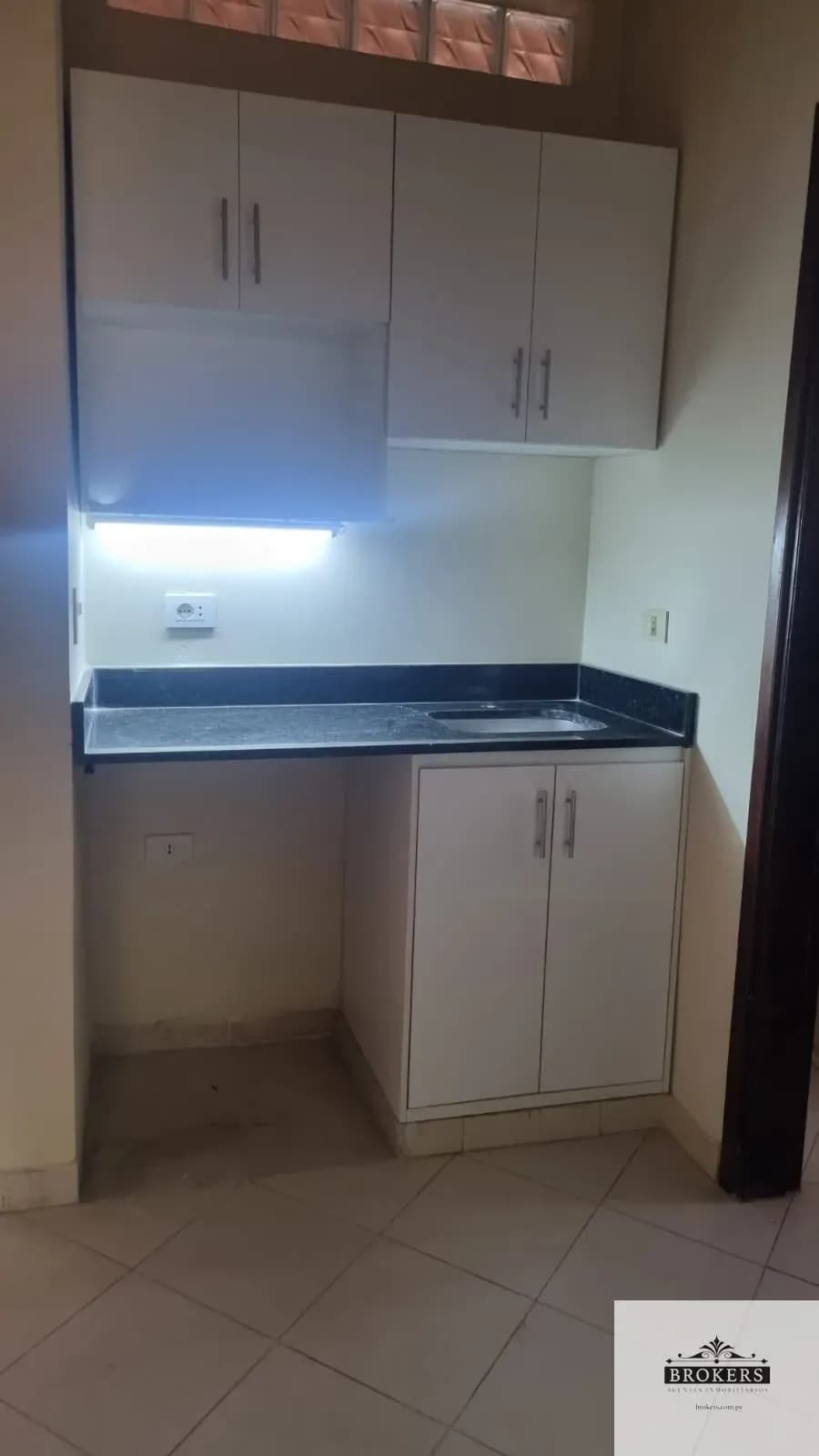 4-Bedroom House for Sale in Gral. Bernardino Caballero, Lambaré - Image 2