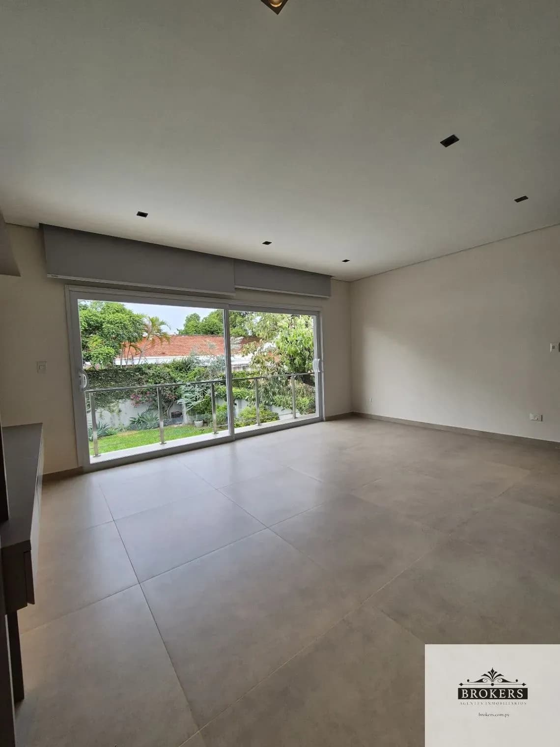 Casa de 3 dormitorios en Alquiler en Manorá, Asunción - Image 14
