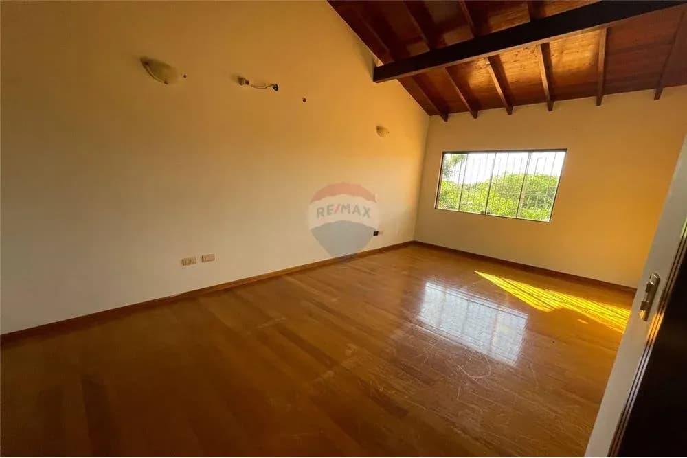 Casa de 5 quartos à Venda em San Antonio, Hernandarias - Image 11