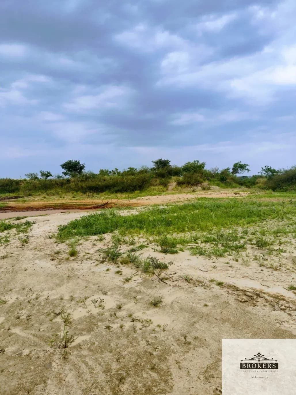 20,000m² Land for Sale in Rosa Mística, Mariano Roque Alonso
