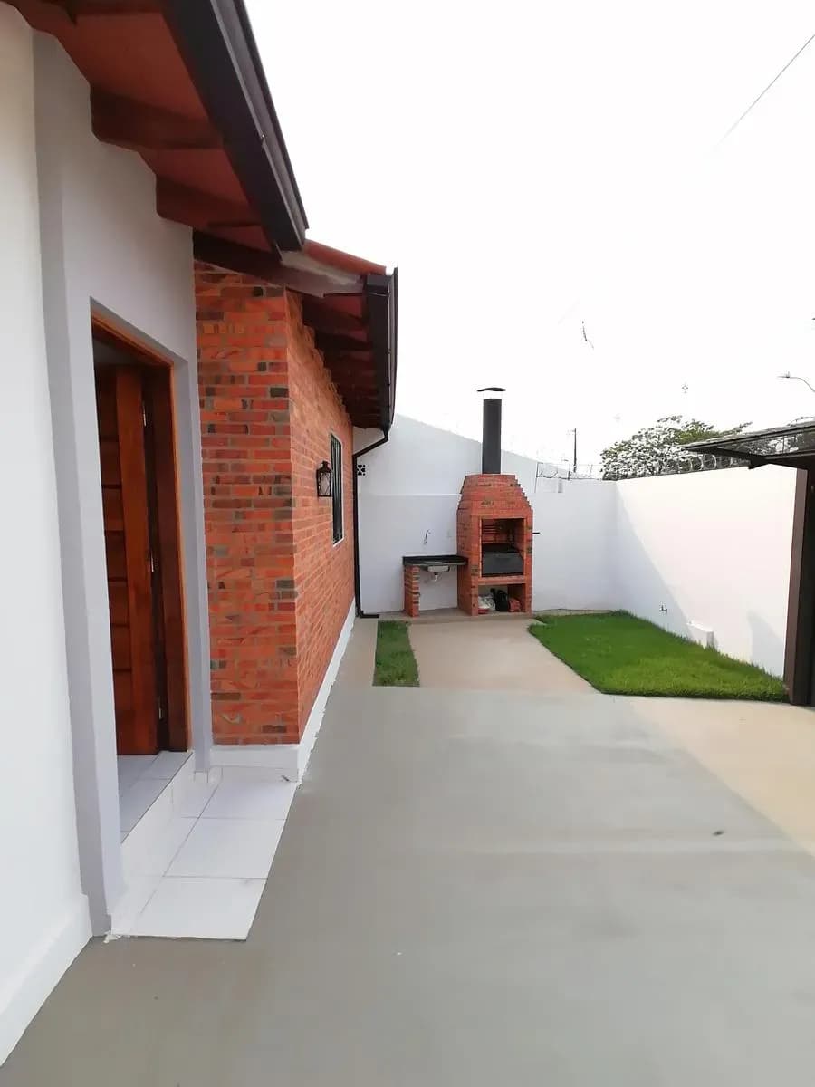 2-Bedroom House for Sale in Monseñor Bogarín, Mariano Roque Alonso - Image 9