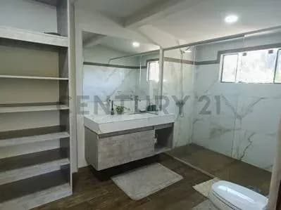 Casa de 3 dormitorios en Alquiler en San Bernardino - Image 17