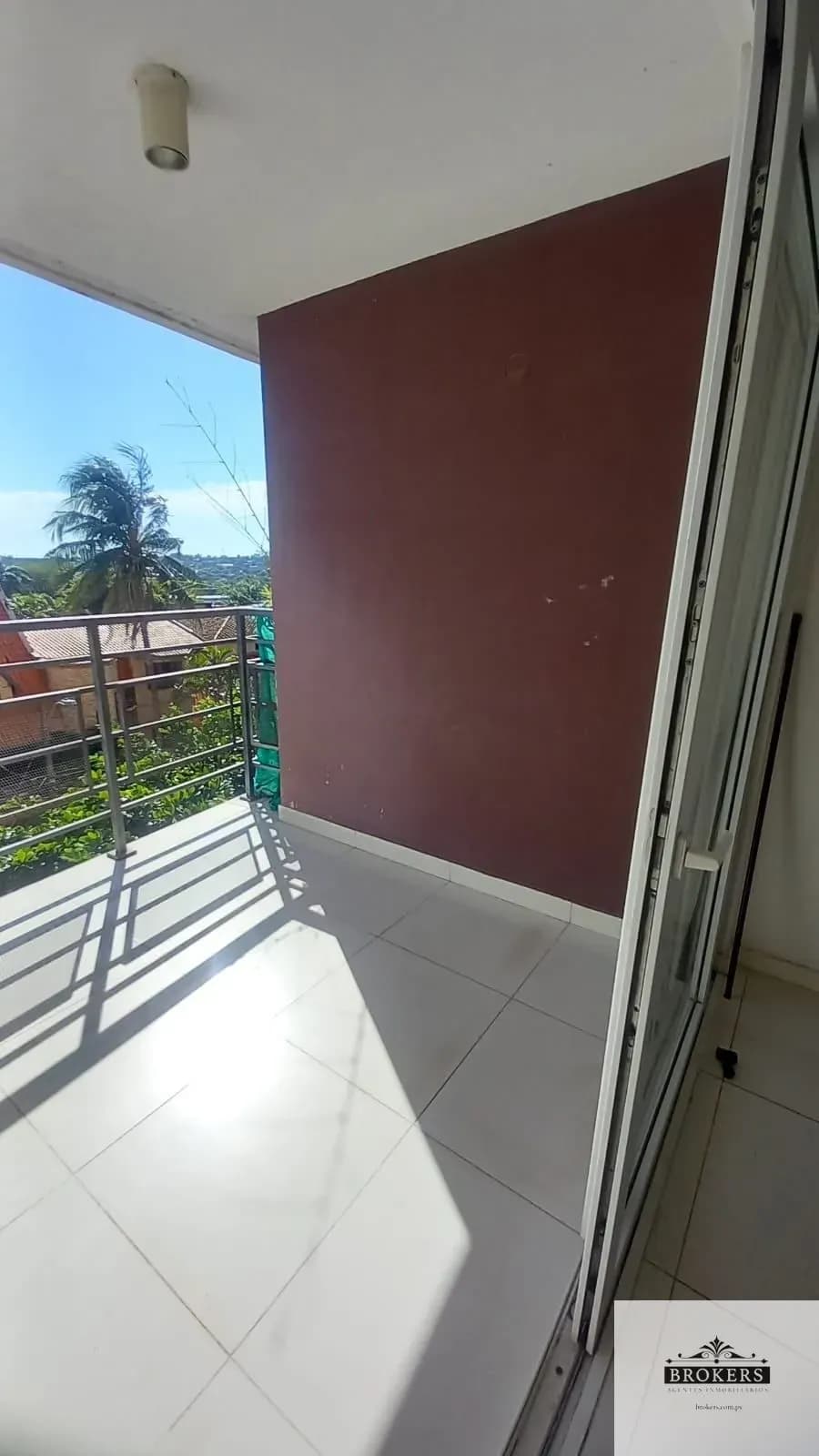 2-Bedroom Apartment for Rent in San Vicente, Asunción - Image 2