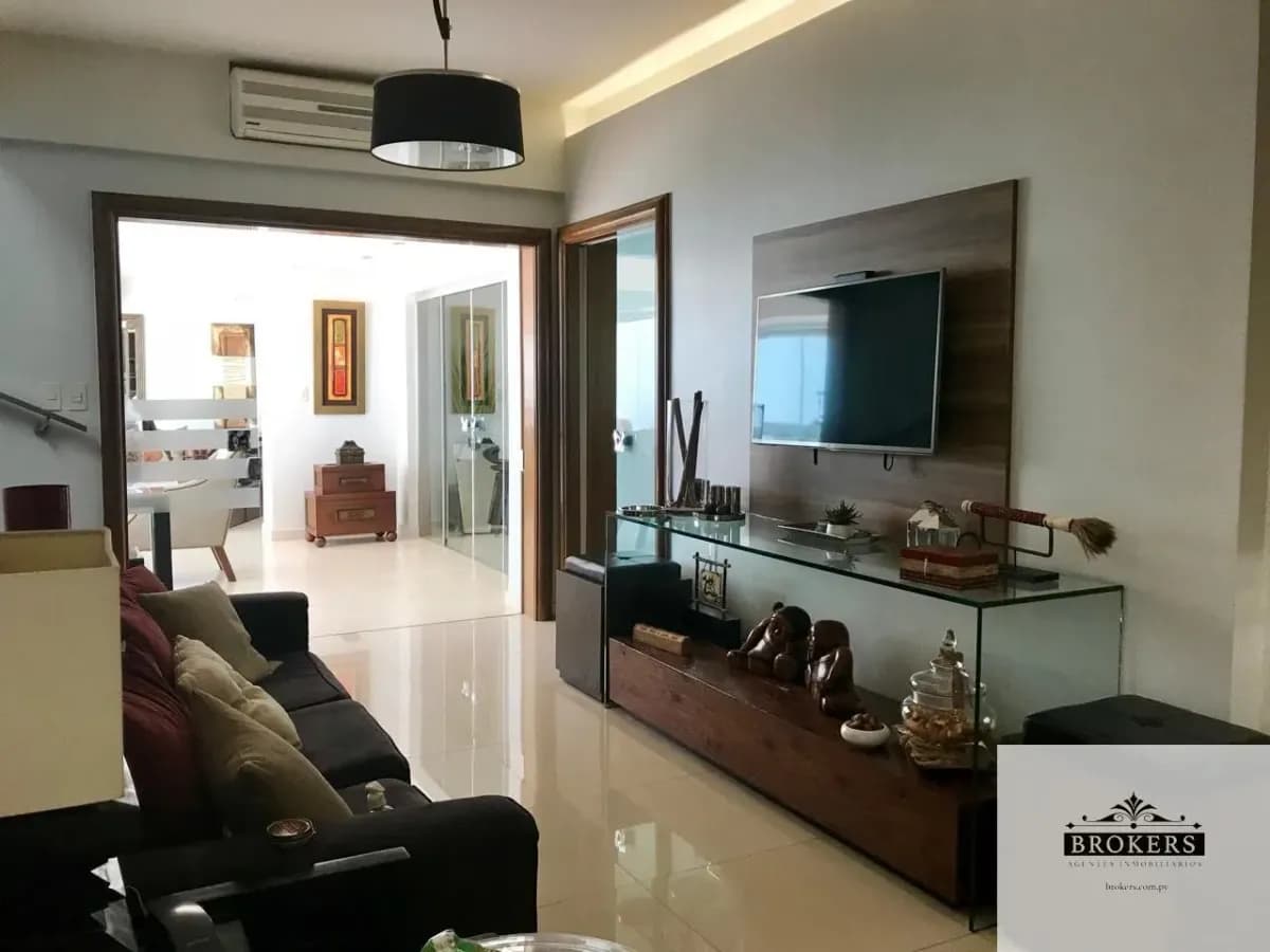 3-Bedroom House for Rent in Mariscal López, Lambaré - Image 7
