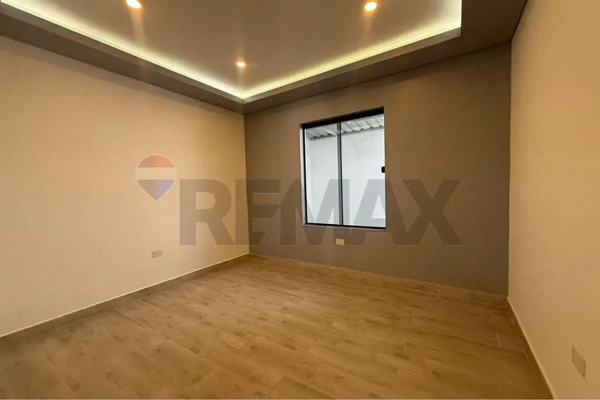 2-Bedroom House for Sale in Limpio - Image 5