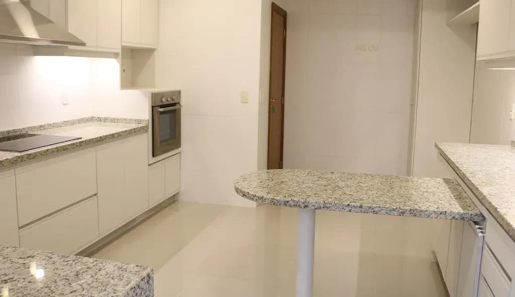 3-Bedroom House for Sale in Santo Domingo, Asunción - Image 9