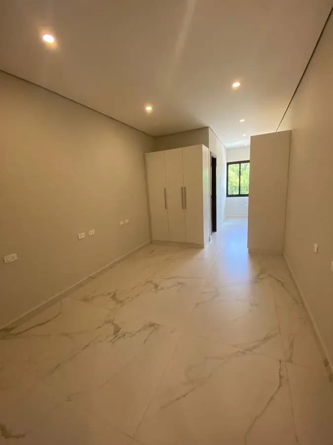 2-Bedroom House for Sale in Santísima Trinidad, Asunción - Image 13