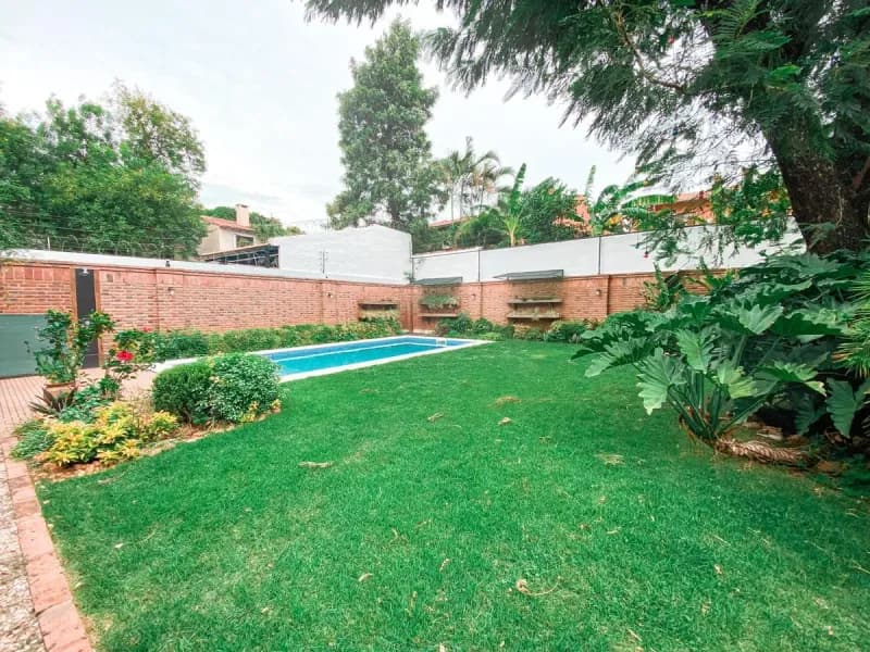 Casa de 4 quartos à Venda em Assunção - Image 3