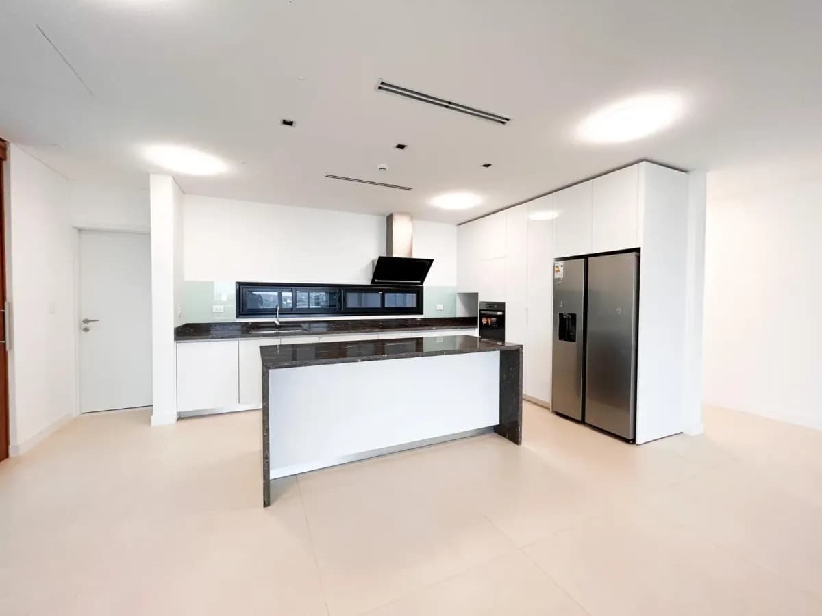 Departamento de 3 dormitorios en Venta en San Jorge, Asunción - Image 9