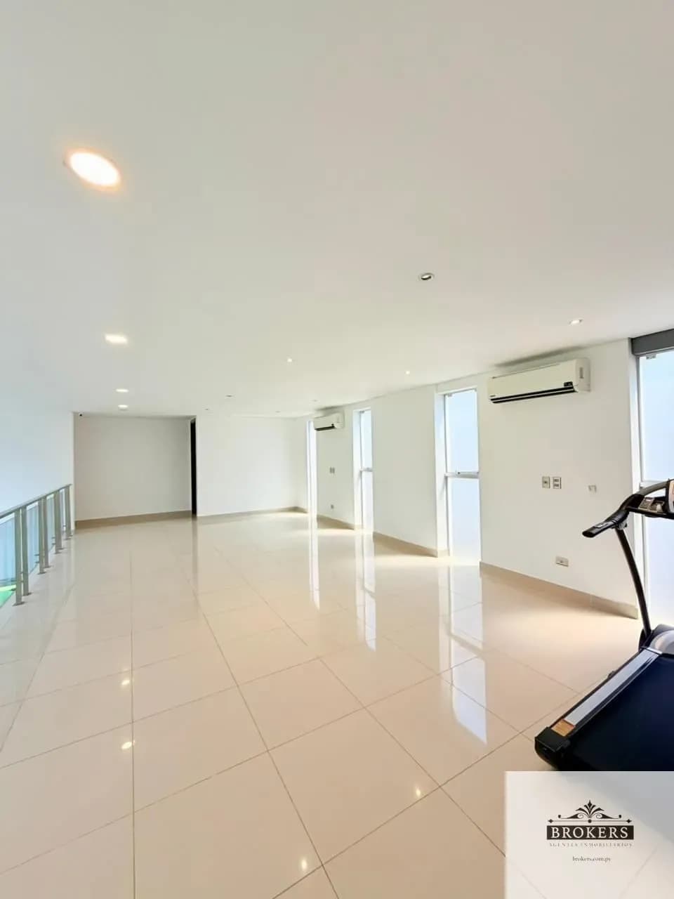 5-Bedroom House for Sale in Mbocayaty, Asunción - Image 19