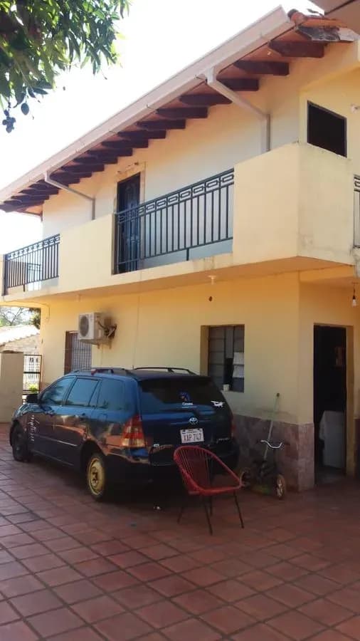 4-Bedroom House for Sale in Capiatá