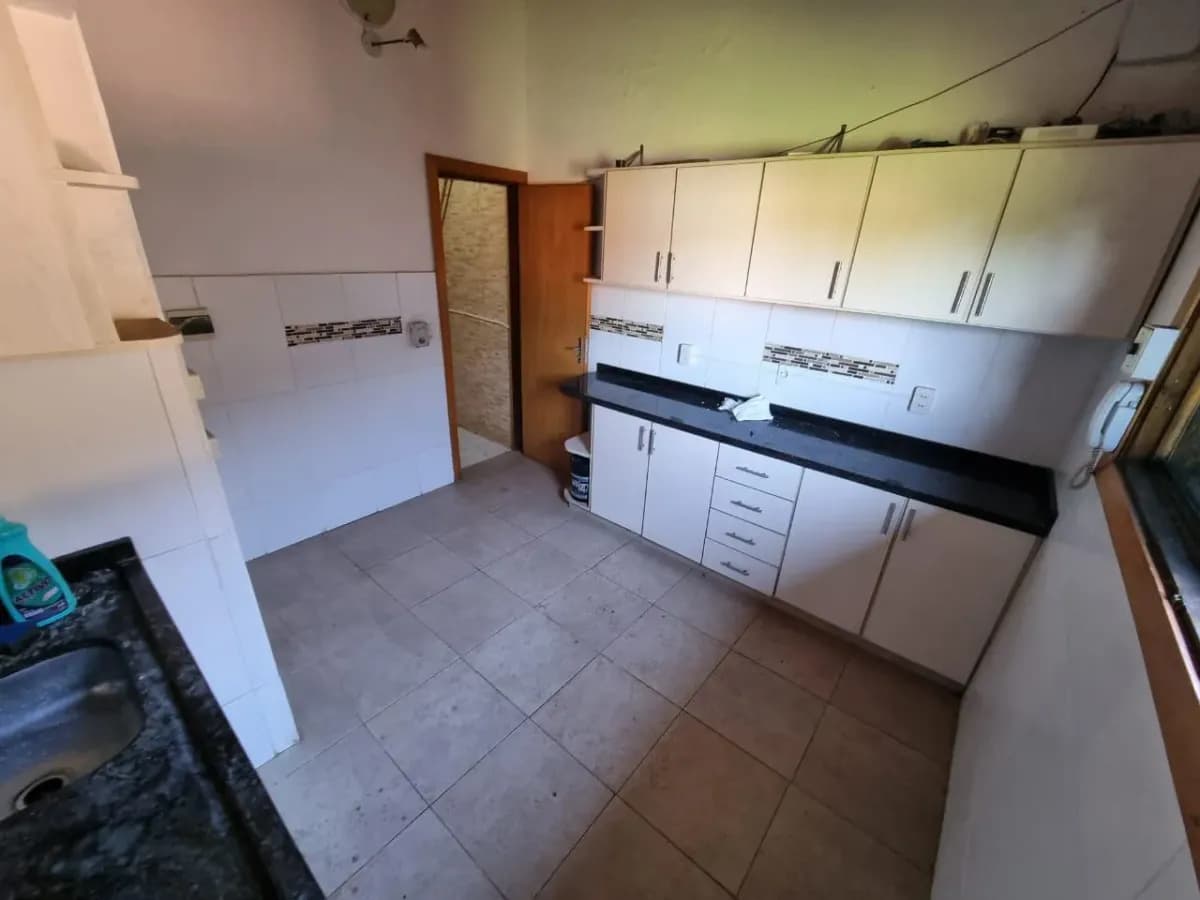 Terreno de 200m² à Venda em Limpio - Image 18