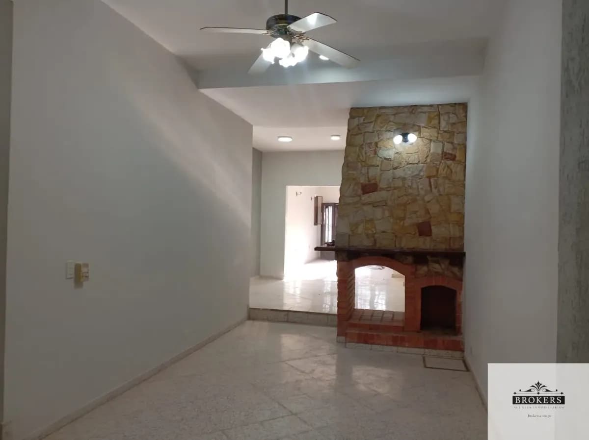 Oficina de 530m² en Alquiler en Villa Morra, Asunción - Image 11