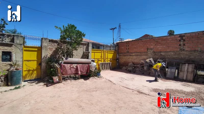Ideal Lote de Terreno en Venta, Amplio con Construcción en Zona Sarcobamba - Image 5
