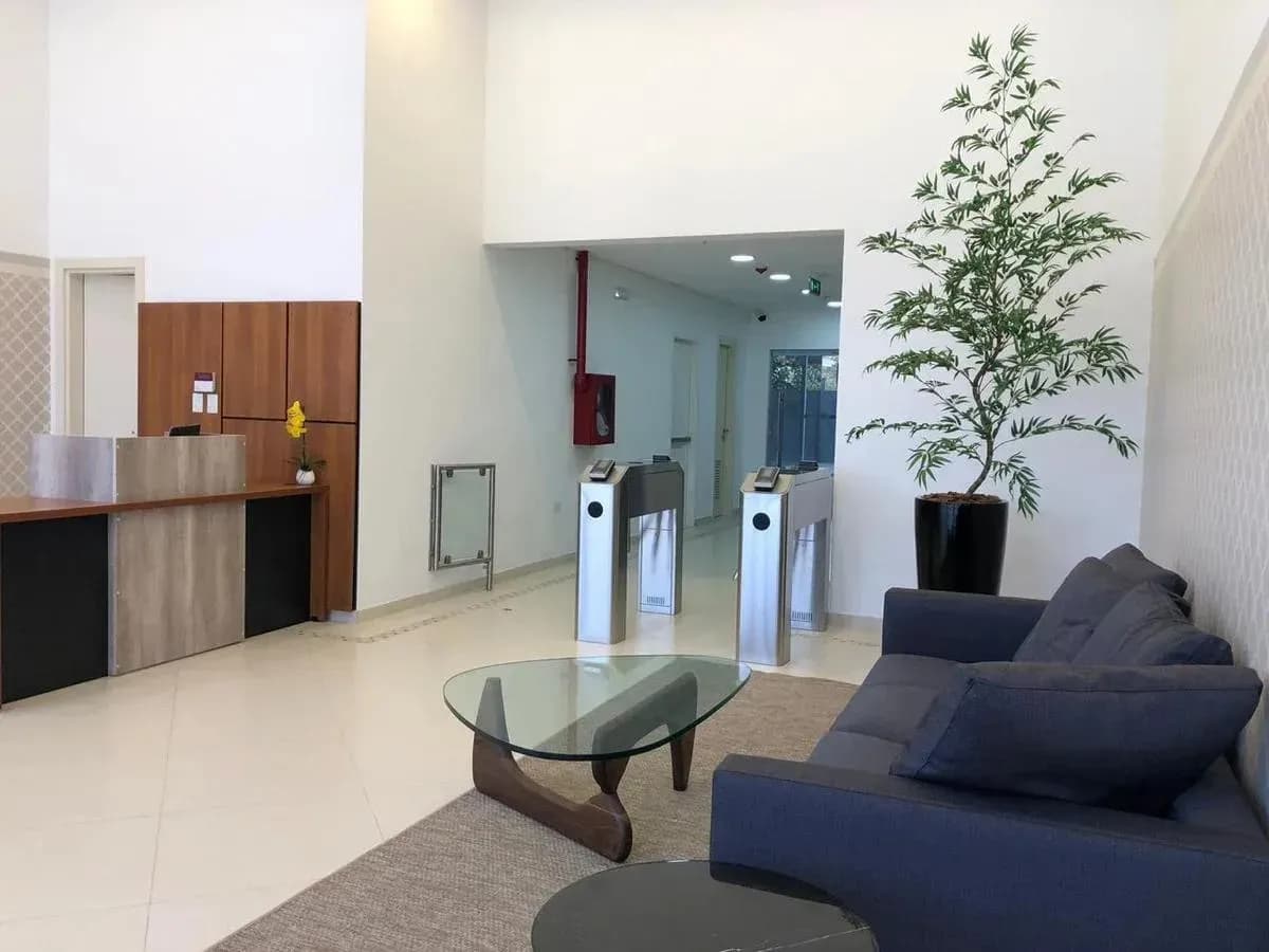 Oficina de 161m² en Alquiler en Villa Morra, Asunción - Image 8