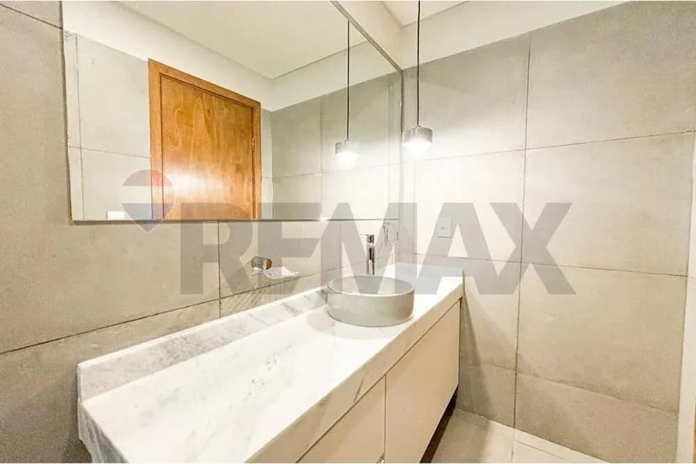 Casa de 3 dormitorios en Venta en Altos - Image 11