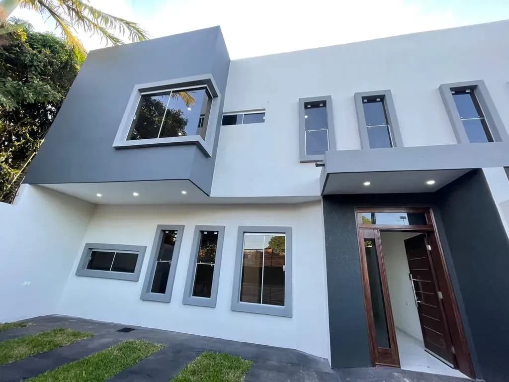 Casa de 3 dormitorios en Venta en Orilla del Campo Grande, Fernando de la Mora