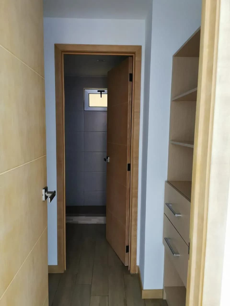 2-Bedroom Apartment, 65m², for Rent in Zone 10, Guatemala City - Image 5