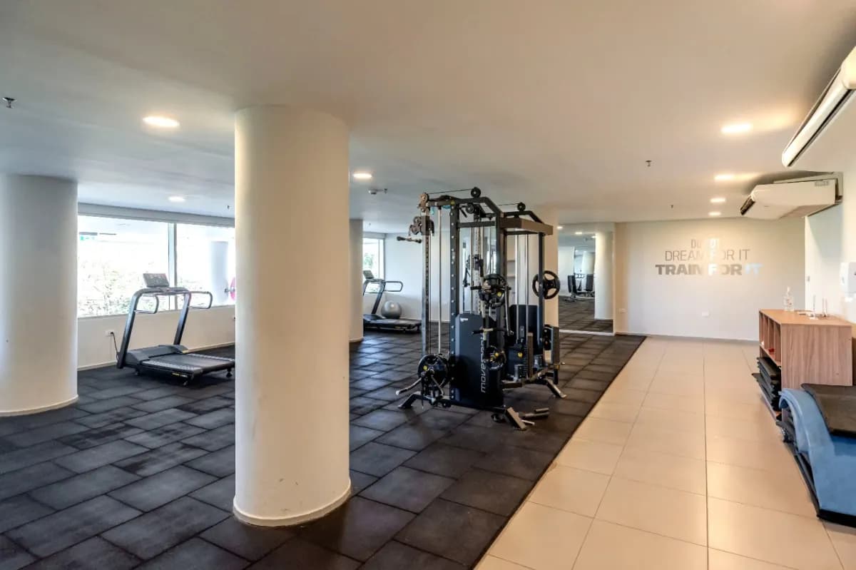 Apartment for sale with garage in Mcal. Estigarribia - Image 18