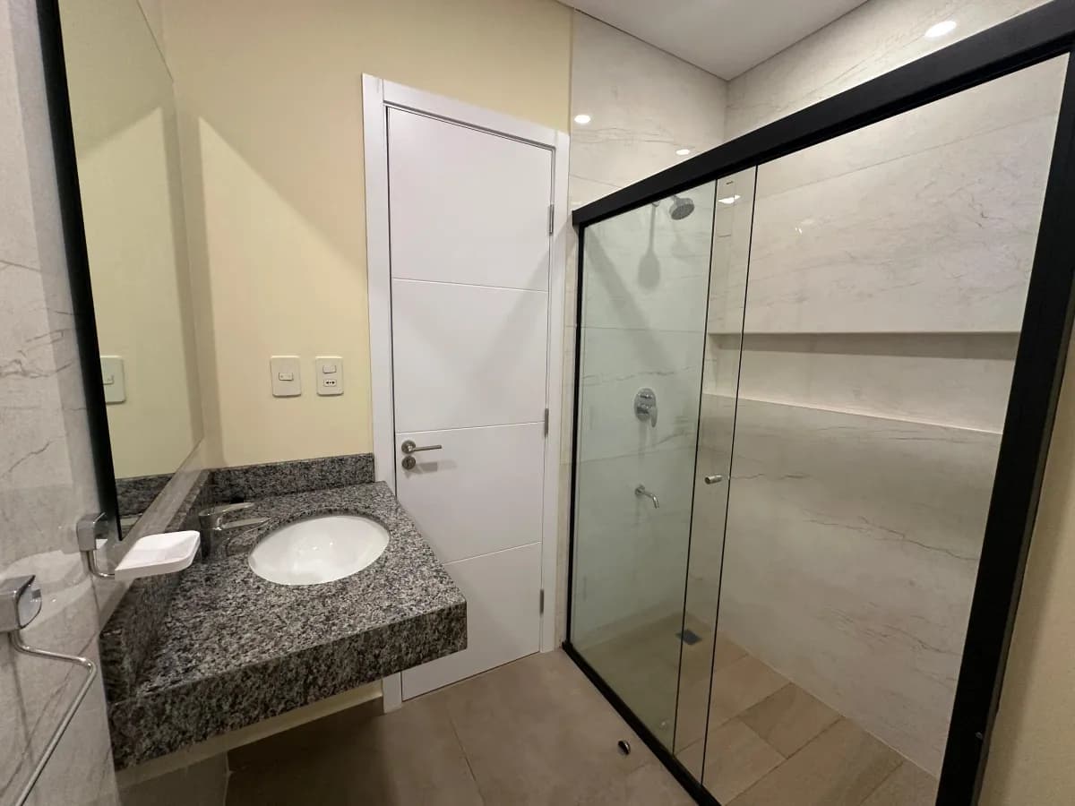 2-Bedroom House in Modern and Minimalist Chalet, Newly Built, 60m², for Sale in Picada, Villa Elisa - Image 8